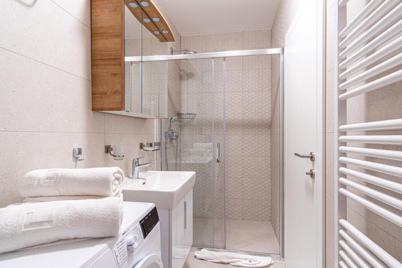 Ledeno More Luxury Apartments Split Dış mekan fotoğraf